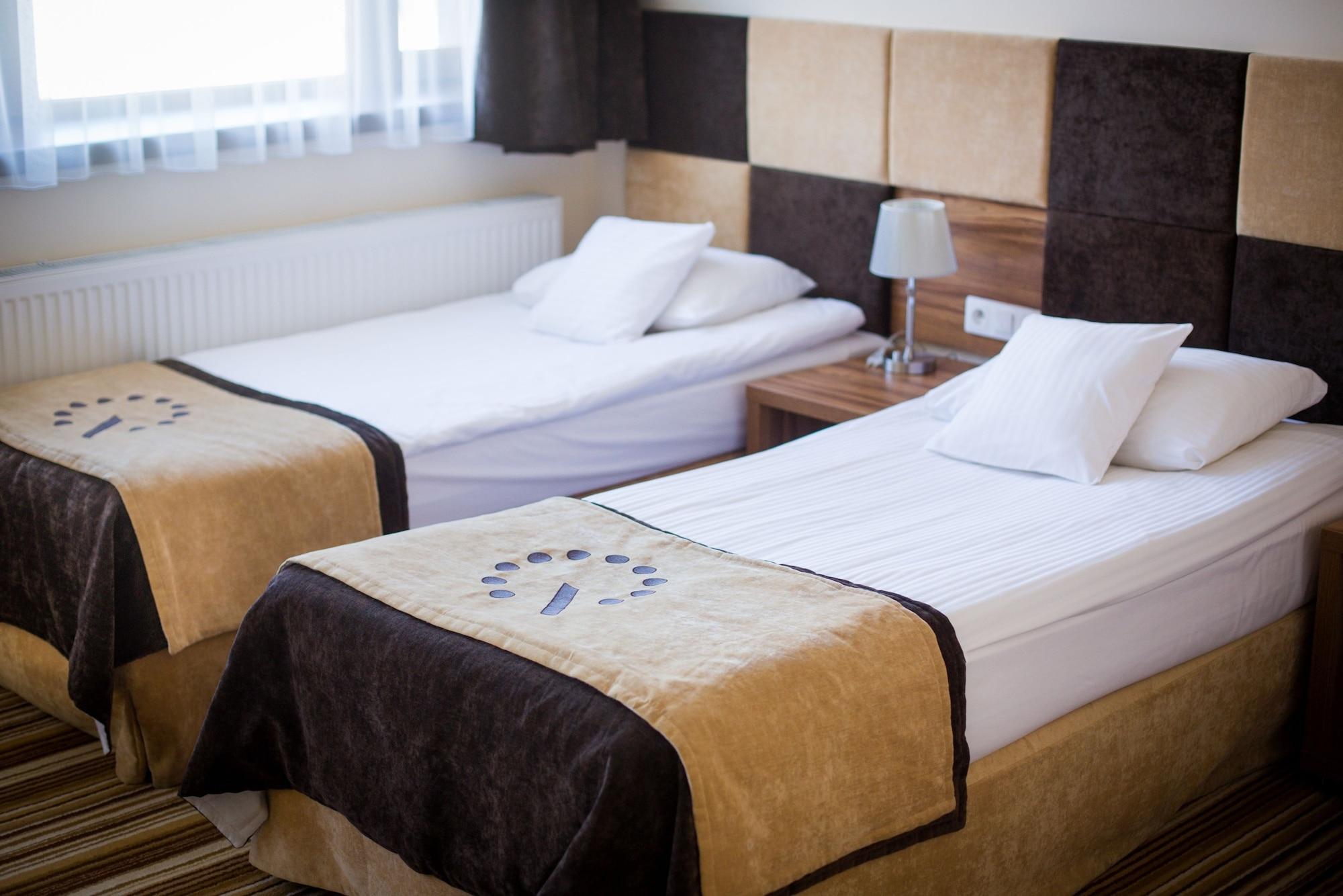 Boutique Hotel'S Kwiska - Legnicka Wroclaw Dış mekan fotoğraf